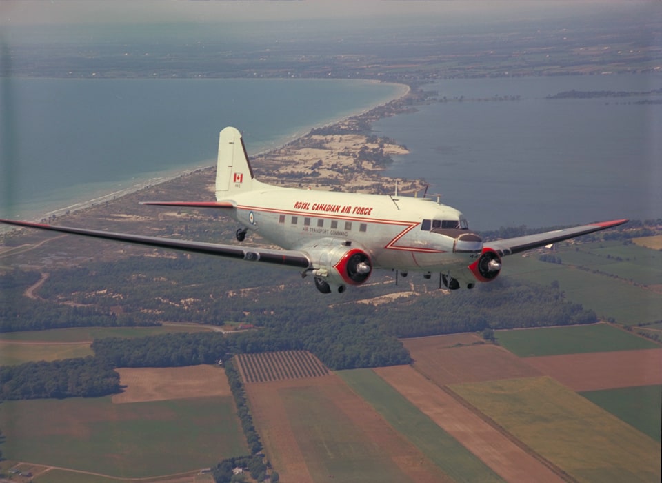 CC-129 Dakota (DC-3)