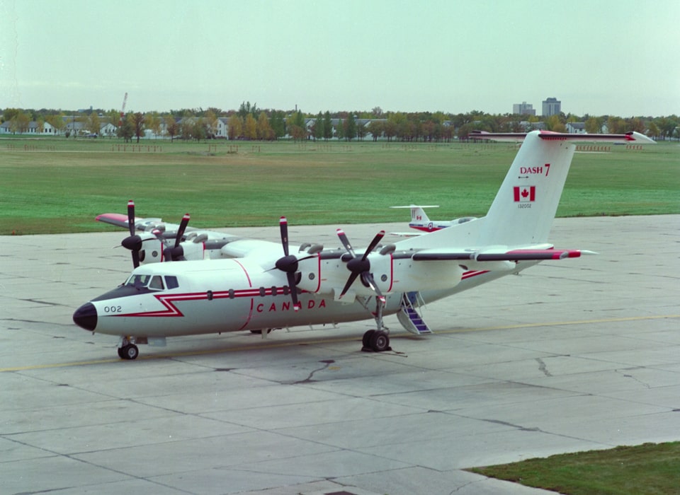 CC-132 Dash-7 (DHC-7)